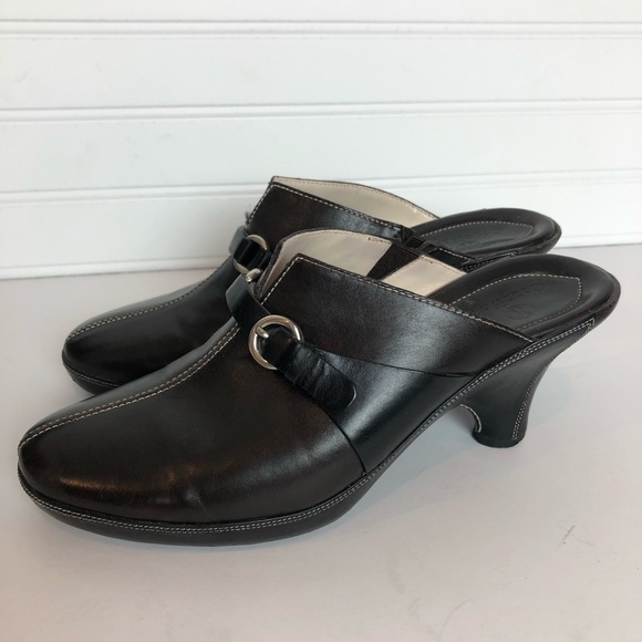 cole haan clogs